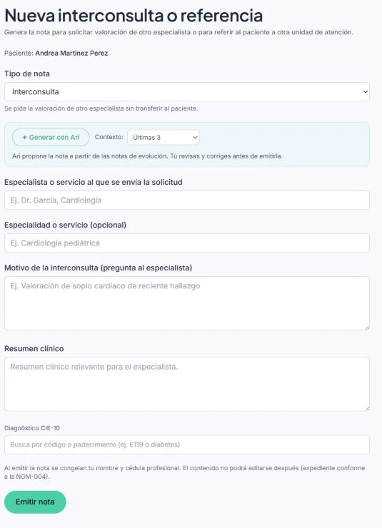 Formulario de solicitud de interconsulta médica en Amélie con destinatario, motivo y resumen clínico